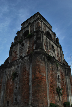 sinking bell tower, Laoag City, Ilocos Norte 